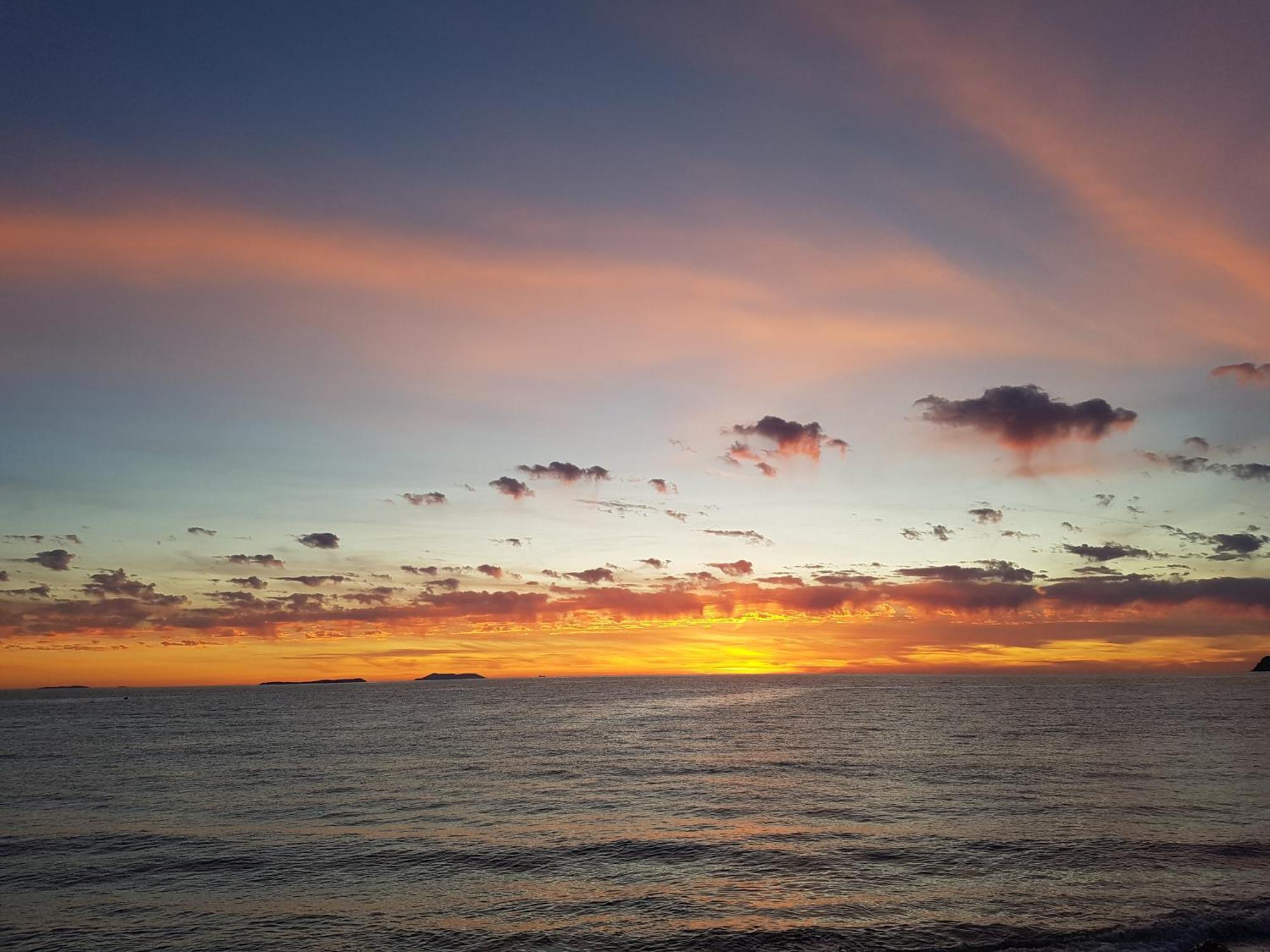 Sunset Gjestgiverier Borsh
